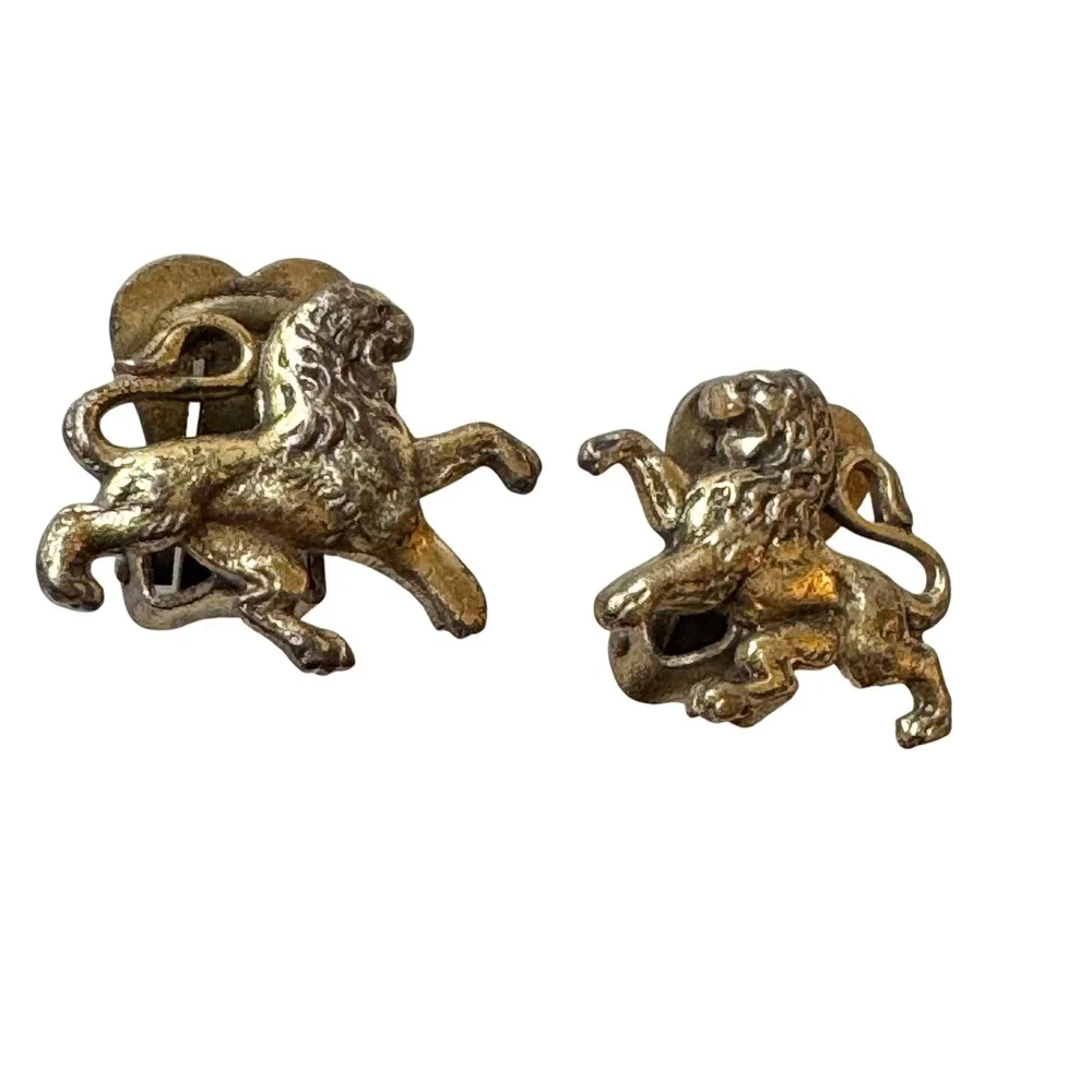 VNTG Brookcraft‎ Walking Lion Clip Statement Earrings Antique Gold Tone Figural